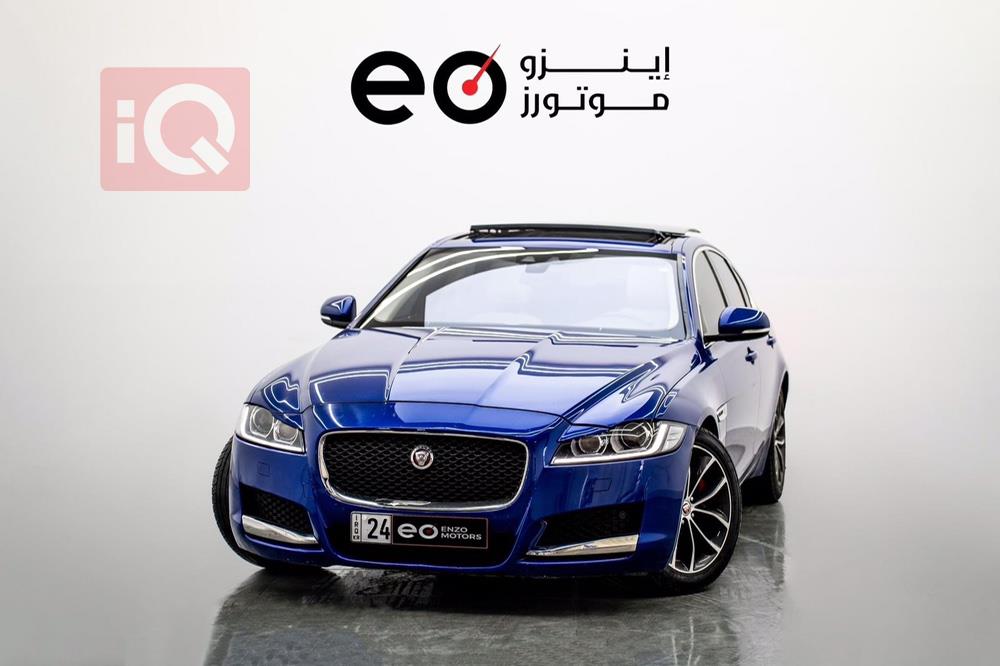 جاكوار XF